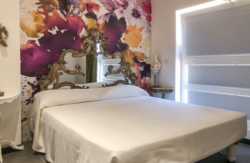 Beverino Villa | Villa Vitrum - Two Bedroom Villa, Sleeps 6
