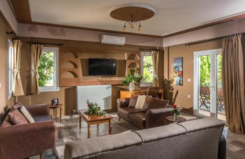 Vlichada Villa | Villa Vlychada - With Private Pool
