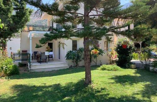 Vlichada Villa | Villa Vlychada - With Private Pool