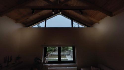 Moscopole Villa | Villa Voskopoja Stone House