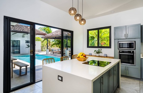 Tamarindo House | Villa w/Private Pool, Gym Access & Beach Club Access - 5-Min Drive to Beach