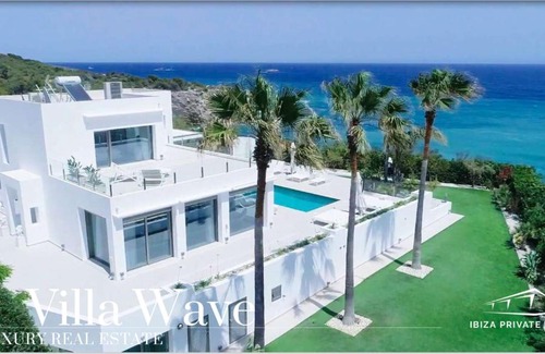 Cap Martinet Villa | Villa Wave