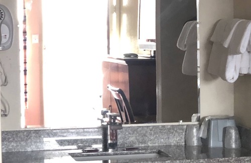 Odessa Hotel | Villa West Inn