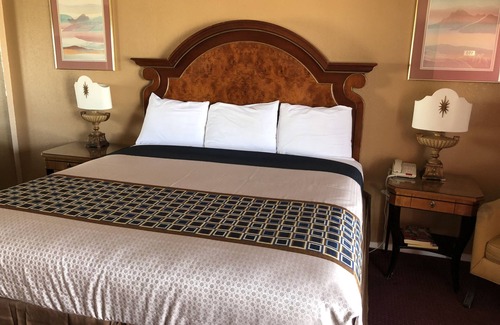 Odessa Hotel | Villa West Inn