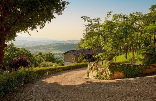 Castelraimondo Villa | Villa with Exclusive Pool - Casa Belveder