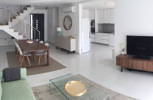 Foz do Arelho Villa | Villa with (heated) private pool close to beach and Lagoon Obidos