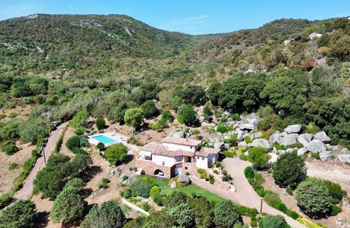 Santa Giulia Villa | Villa with heated infinity pool(13 x 5 meters), sauna, large park, sea view