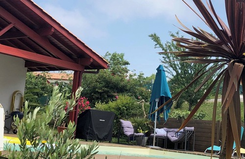 Larressore House | Villa with heated pool 15 minutes from Biarritz and Bayonne