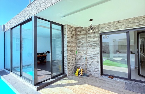 Seixal Villa | Villa with heated pool