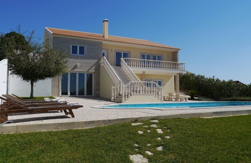 Obidos Villa | Villa With Heated Private Pool and WiFi