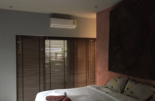 Na Mueang Villa | villa with large pool Namuang