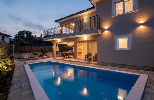 Linardici Villa | Villa with nice pool, luxuriously furnished, quiet area - by TRAVELER tourist agency Krk ID2389