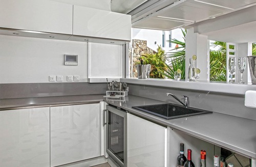 Nettle Bay Villa | Villa with ocean views, private pool, housekeeping, concierge, airport pickup