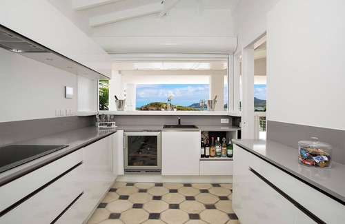 Nettle Bay Villa | Villa with ocean views, private pool, housekeeping, concierge, airport pickup