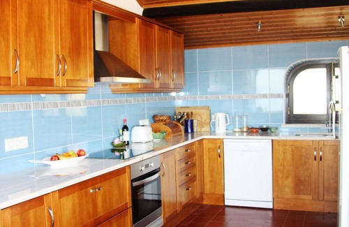 Caldas da Rainha Villa | Villa With Panoramic Views Over Obidos Lagoon To The Atlantic Ocean