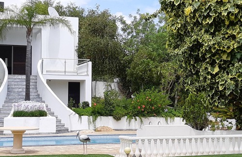 Pereiras Villa | Villa with pool and magnificent garden for dream holiday