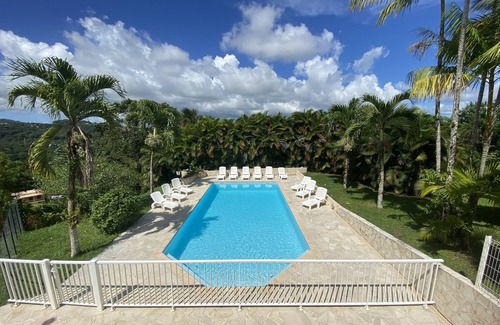 Saint-Joseph Villa | Villa with pool, barbecue and garden