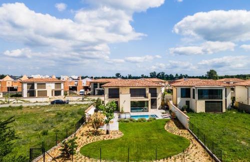 Pasohlavky Villa | Villa with pool by the lake Mušovské jezero