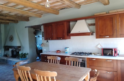 Falerone House | Villa With Pool Ideal for Cyclists and Relaxing