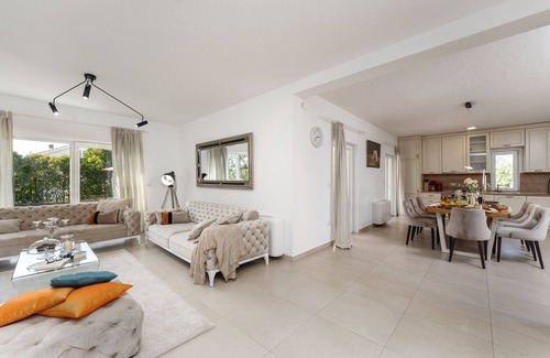 Kastelir-Labinci Villa | Villa with pool in quiet location, 4 bedrooms, 5 bathrooms, panoramic sea views