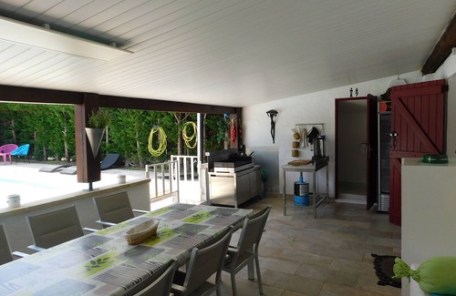 Soustons Villa | Villa with pool open veranda 40m2 5minutes downtown 5km from the sea