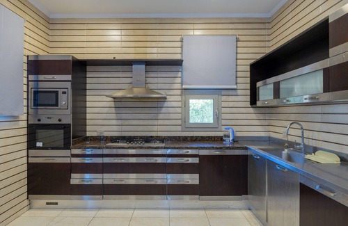Sheikh Zayed City Villa | Villa With Private Pool In Beverly Hills