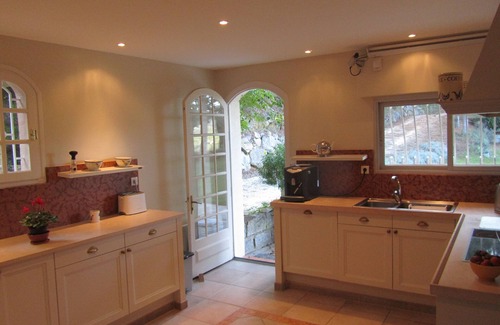 Cessenon-sur-Orb Villa | Villa With Private Pool And Stunning Views.