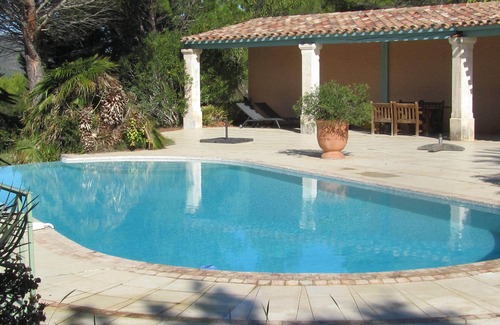 Cessenon-sur-Orb Villa | Villa With Private Pool And Stunning Views.