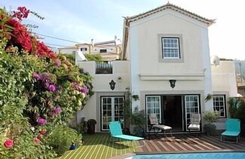 Penedo Villa | Villa With Private Garden & Swimming Pool with Stunning Valley & Sea Views
