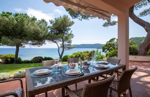 Capoliveri Villa | Villa with private access to the sea
