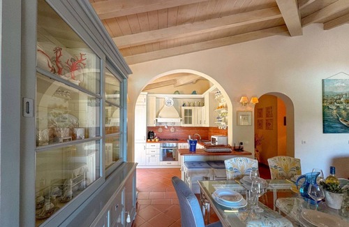 Punta De Su Turrione Villa | Villa with Private Pool, BBQ and Garden