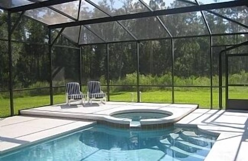 Trafalgar Village Villa | Villa with Private Pool and Spa