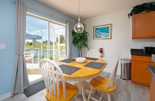 Liberty Village Villa | Villa with Private Pool, Games Room, Free Wifi and Lake View