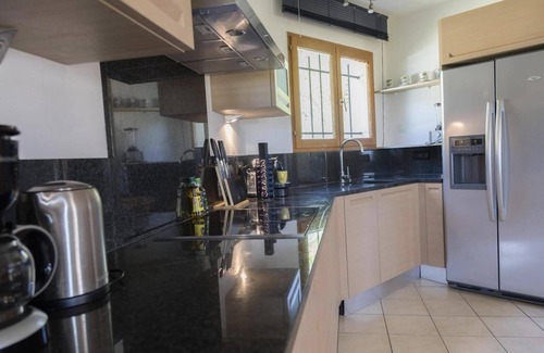 Beaufort House | Villa with private pool and vineyard views