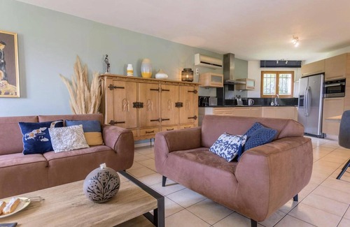 Beaufort House | Villa with private pool and vineyard views