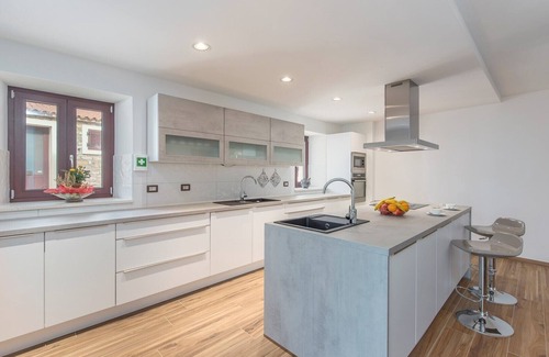 Fiorini Villa | Villa with private pool in Fiorini for rent