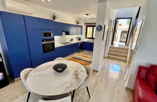 Aphrodite Hills Villa | 'Villa Xenia' HG 25 - Play Golf, Tennis, visit the Spa or relax around the pool