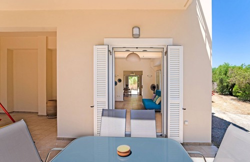 Kefalonia House | Villa Xi - 500metes away from XI