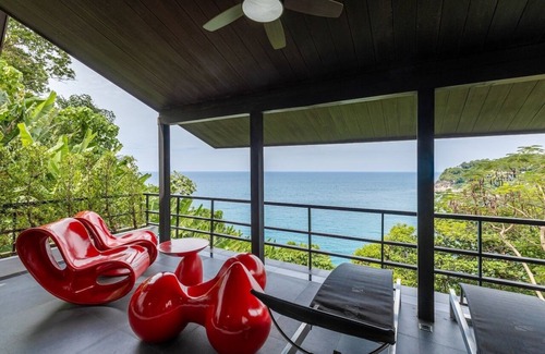 Kamala Villa | Villa Yin-Noi, 2 rooms, Sleeps 4, Perfect for Honeymooners & Romantic Travelers.