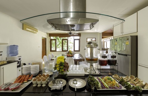 Patong Villa | Villa Yoosook Luxury sea view villa patong beach phuket pooltable fitness staff
