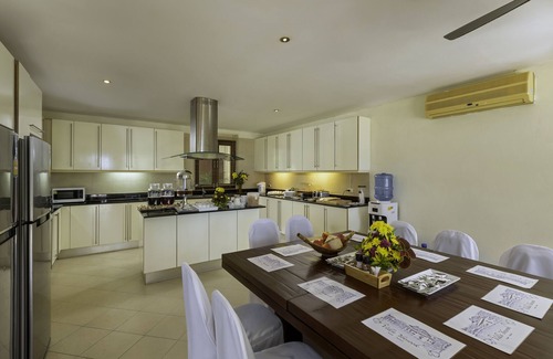 Patong Villa | Villa Yoosook Luxury sea view villa patong beach phuket pooltable fitness staff