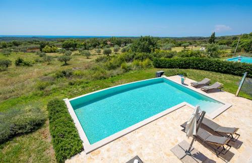Bale Villa | Villa Zelena with Panoramic Seaview and big Pool