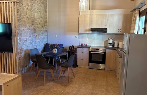 Ilida House | Villa Zoe renovated house for summer vacation and more