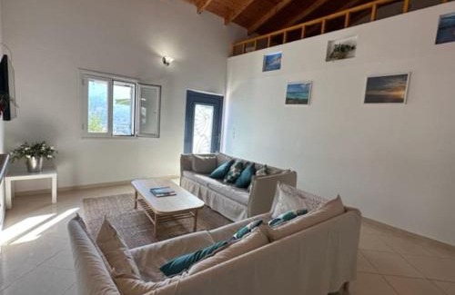 Zola House | Villa Zola with Views