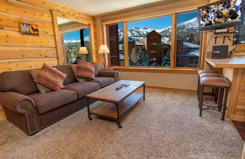 Peak 9 House | Village at Breckenridge Peak 9 Inn, Liftside 4414