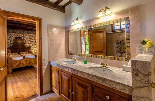Castellar del Valles Villa | Village center (no car needed) 35km to Barcelona!