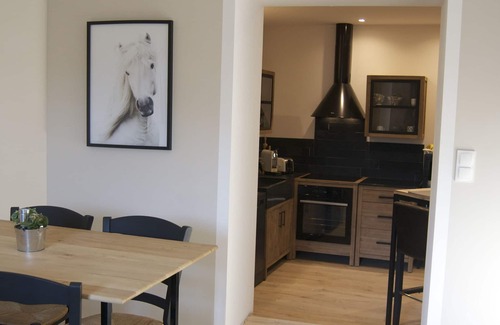 Malaucene Apartment | Village center apartment with pool, garden and bike/motorcycle room wifi