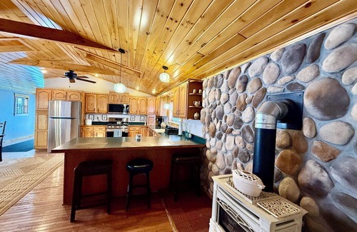 Old Forge House | Village Cottages East: Town and Trails Main House with Hot Tub!