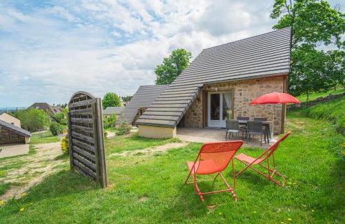 Aumont-Aubrac House | Village de gîtes Les Chalets de l'Aubrac