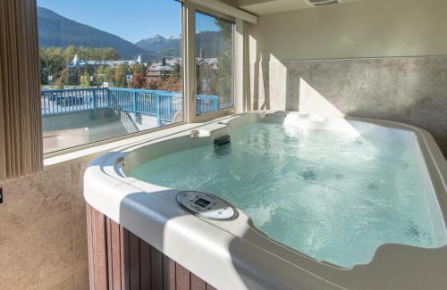 Whistler Village Apartment | Village Gate House by Whiski Jack